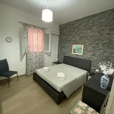 La Casetta Di Ada Apartment